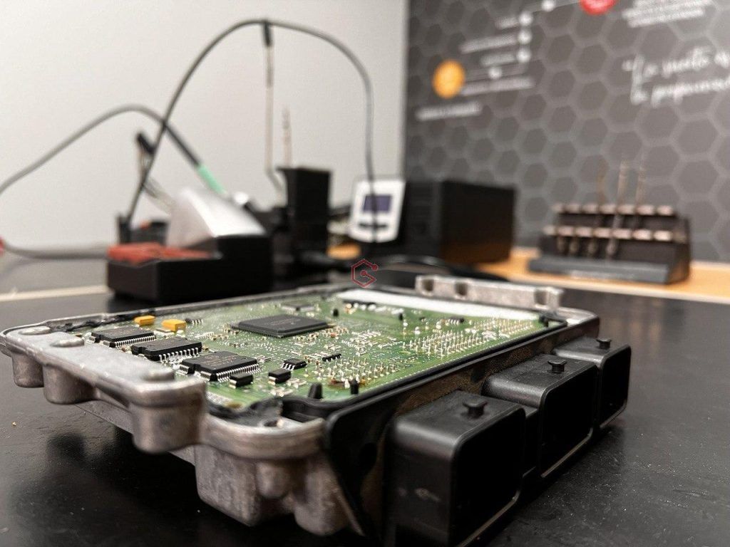 curso-giagnostico-reparacion-centralitas-ecu-motor-presencial-guemacar-academy CURSO DIAGNOSTICO Y REPARACIÓN ECU CENTRALITA MOTOR PRESENCIAL 16 HORAS GUEMACAR ACADEMY CENTRO PRIONERO EN FORMACIÓN ELECTRÓNICA AUTOMÓVIL