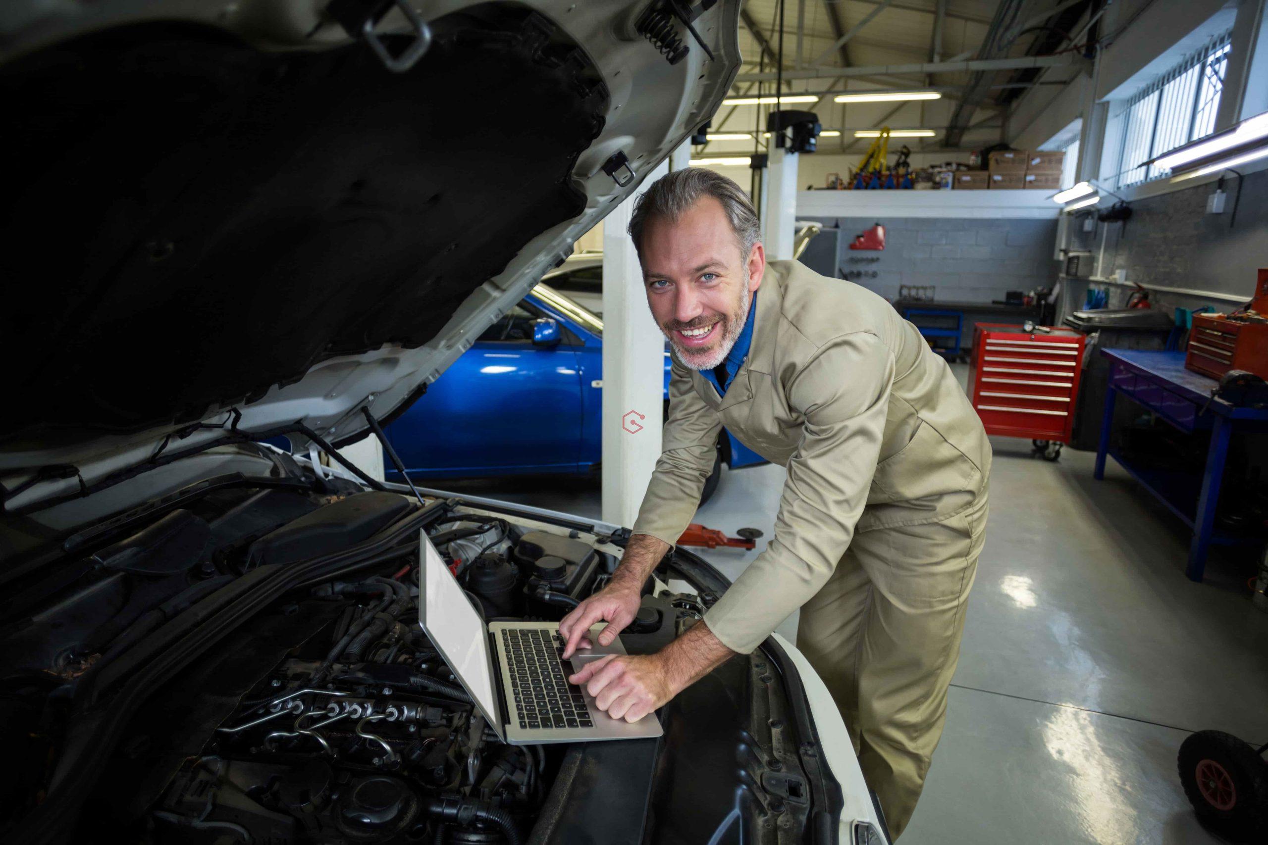 El Renacimiento del Taller: Cómo el Diagnóstico Avanzado de Averías Electrónicas está Transformando la Industria Automotriz con GuemaCAR Academy Centro Pionero en España Formación Electrónica Avanzada Automóvil by Soluciones GuemaCAR Laboratorio Avanzado Electrónica Automotriz con 30 años experiencia