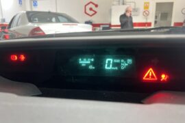 Reparar Cuadro Instrumentos Kilometraje Toyota Prius 399999 Kilómetros. ¿Toyota Prius ha llegado a 299.999 km y el cuentakilómetros se detuvo? En GuemaCAR tienes reparación profesional con certificado de Km