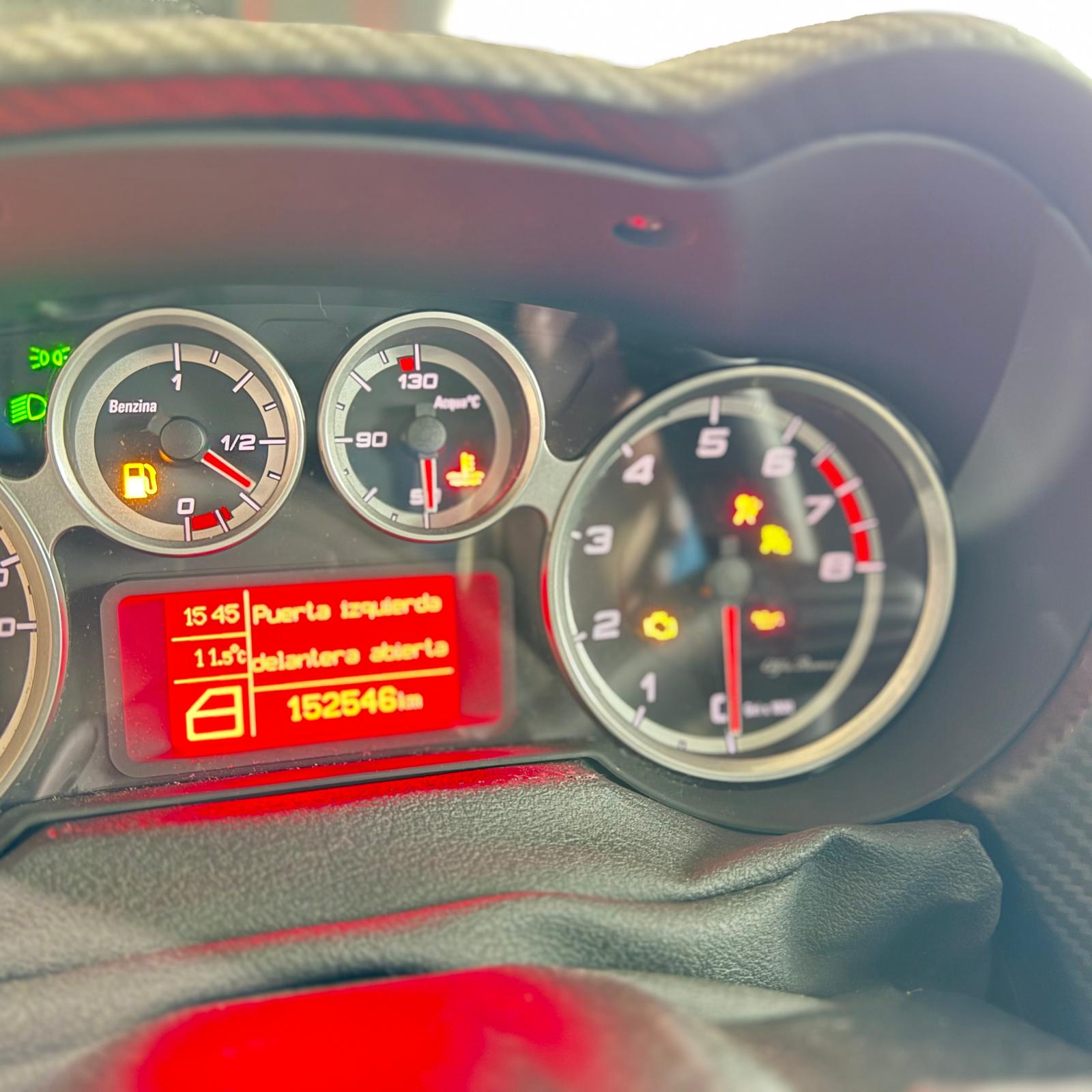 Avería de airbag en Alfa Romeo MiTo: unidad sin comunicación, síntomas, códigos DTC y solución profesional con reparación garantizada. Soluciones GuemaCAR Laboratorio Electrónica Automotriz