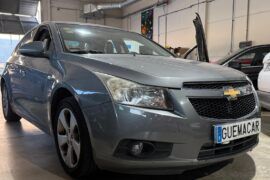 No funcionan las luces traseras, la marcha atrás ni el mechero en tu Chevrolet Cruze? Solucionamos la avería eléctrica y módulo BCM.